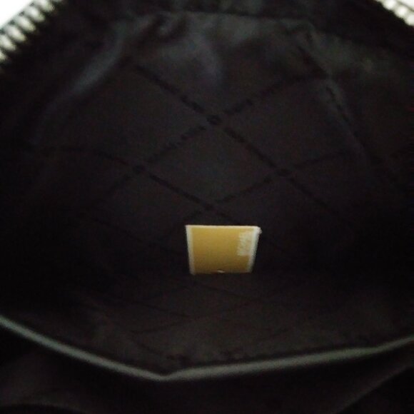 Michael Kors Jet Set Black Large Cross-body Bag - Picture 4 of 14